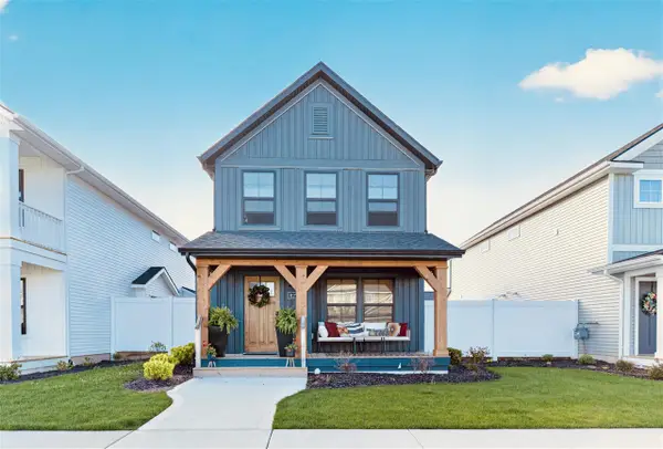8278 Cooks Corner #7, Byron Center, MI 49315