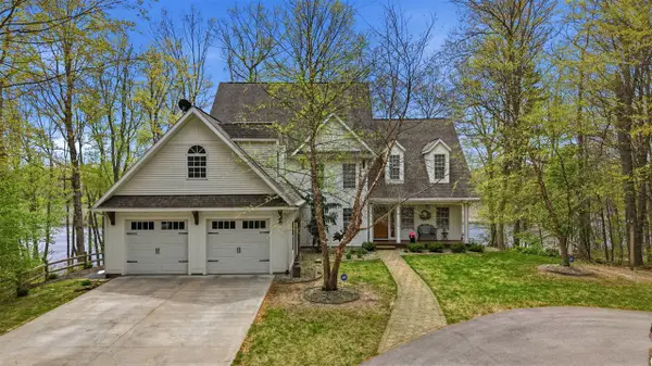 10692 Garfield, Coopersville, MI 49404