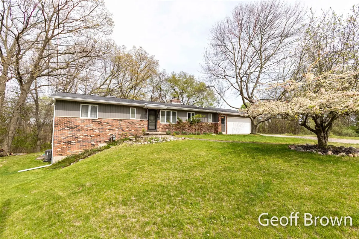4145 11 Mile, Rockford, MI 49341 - #1
