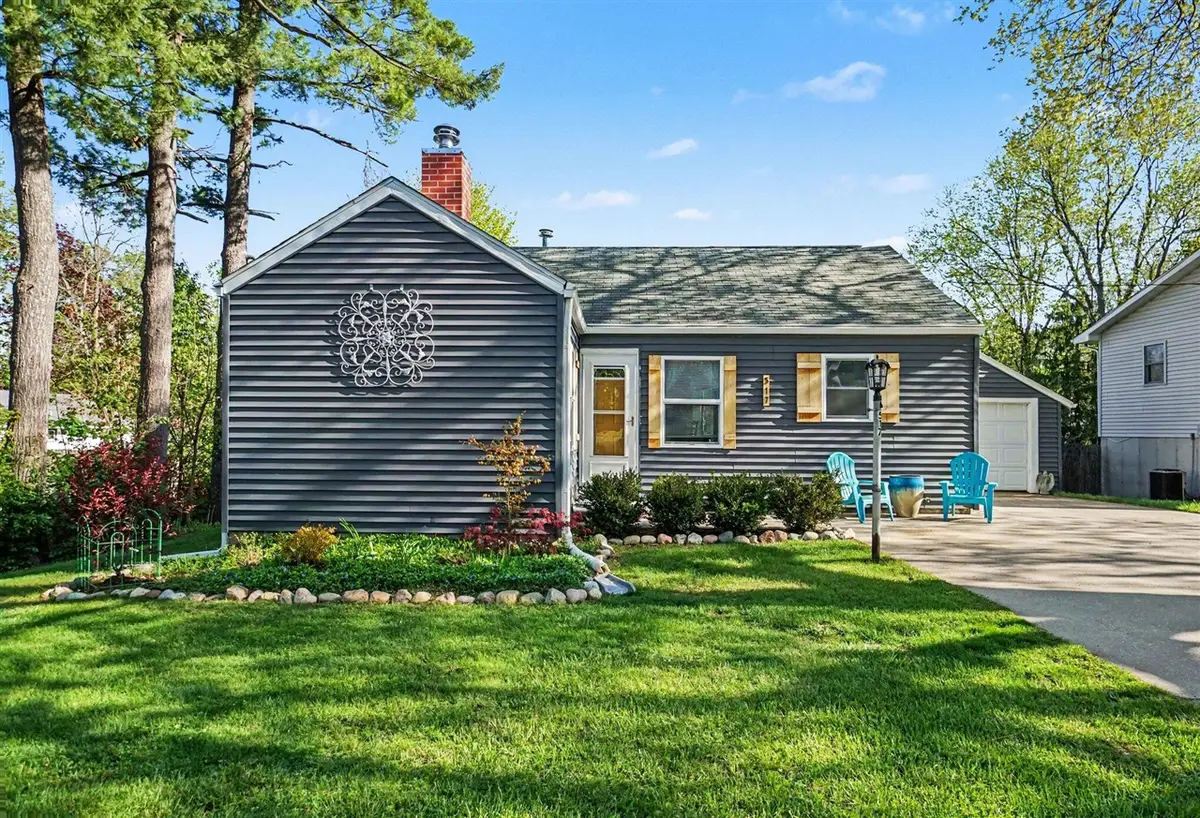 517 E Marshall, Hastings, MI 49058 - #1