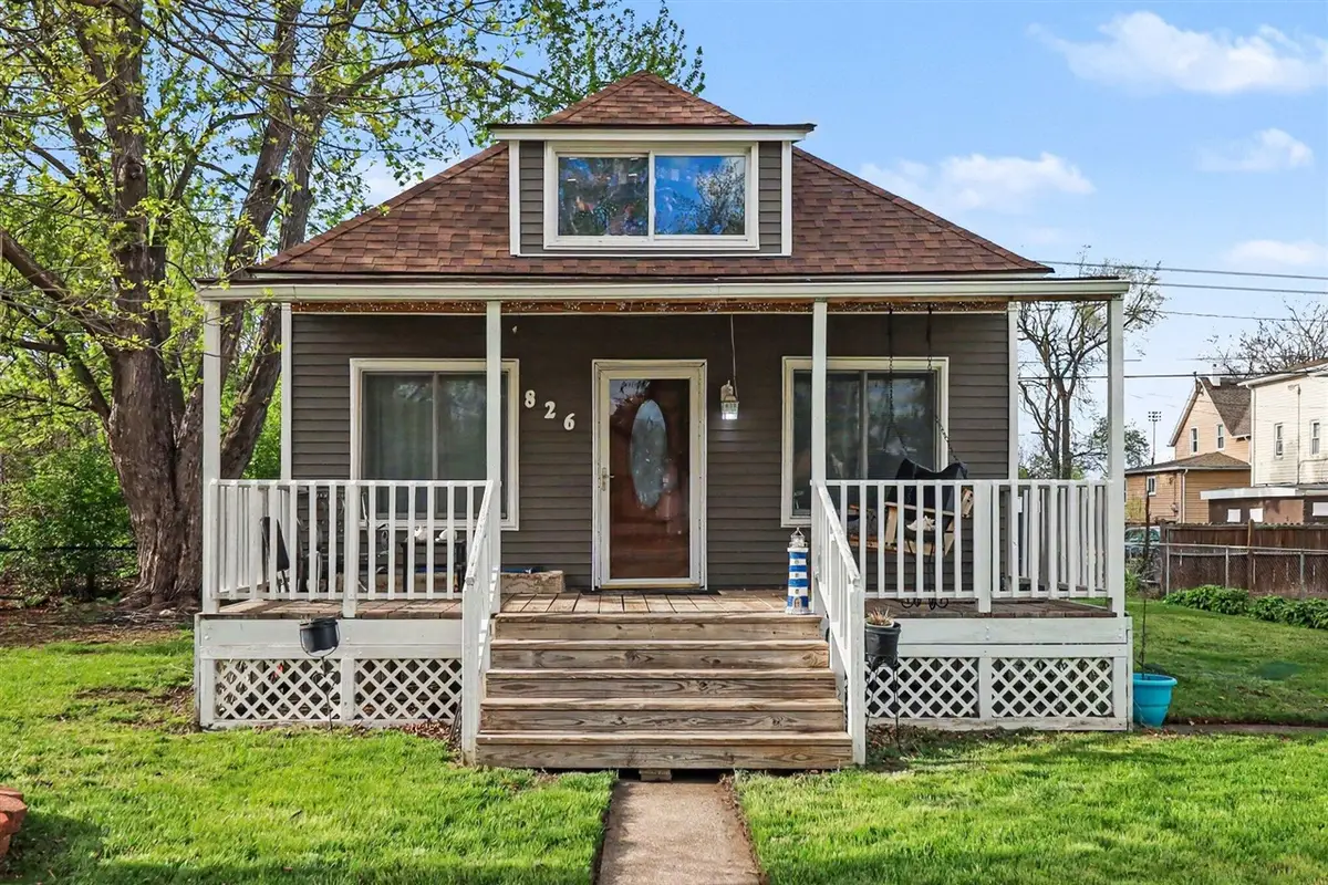 826 Orange, Wyandotte, MI 48192 - #1