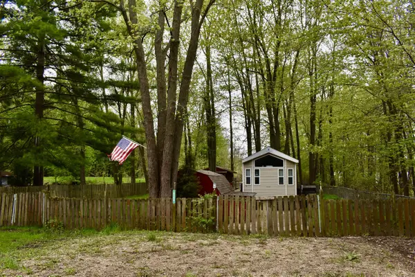 4188 107th, Allegan, MI 49010