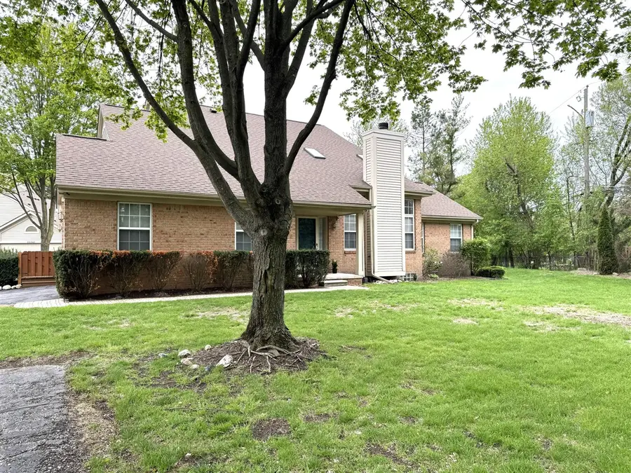 33377 Norfolk #3, Livonia, MI 48152 - #2