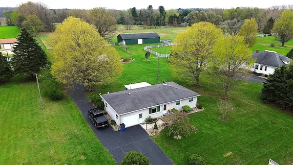 1155 S Bainbridge Center, Benton Harbor, MI 49022