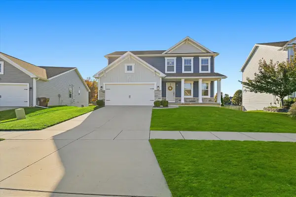 3572 Amber Oaks, Howell, MI 48855