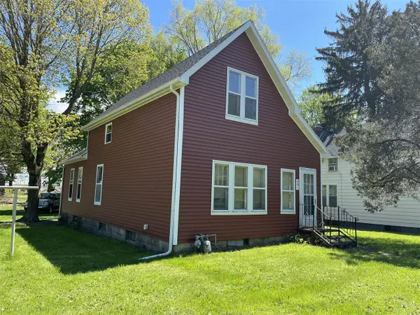 861 Paw Paw, Benton Harbor, MI 49022