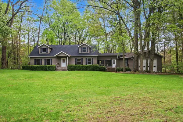 921 Black River, Bangor, MI 49013
