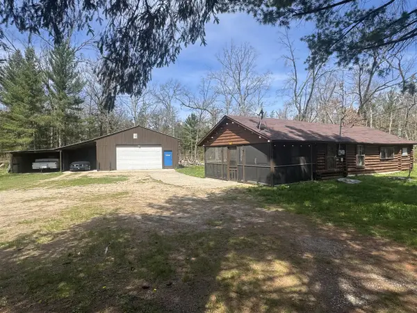 9979 M-37, Baldwin, MI 49304