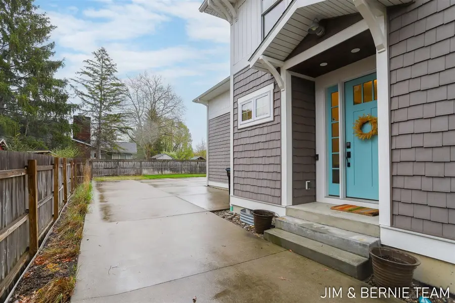 153 Elizabeth, Saugatuck, MI 49453 - #3