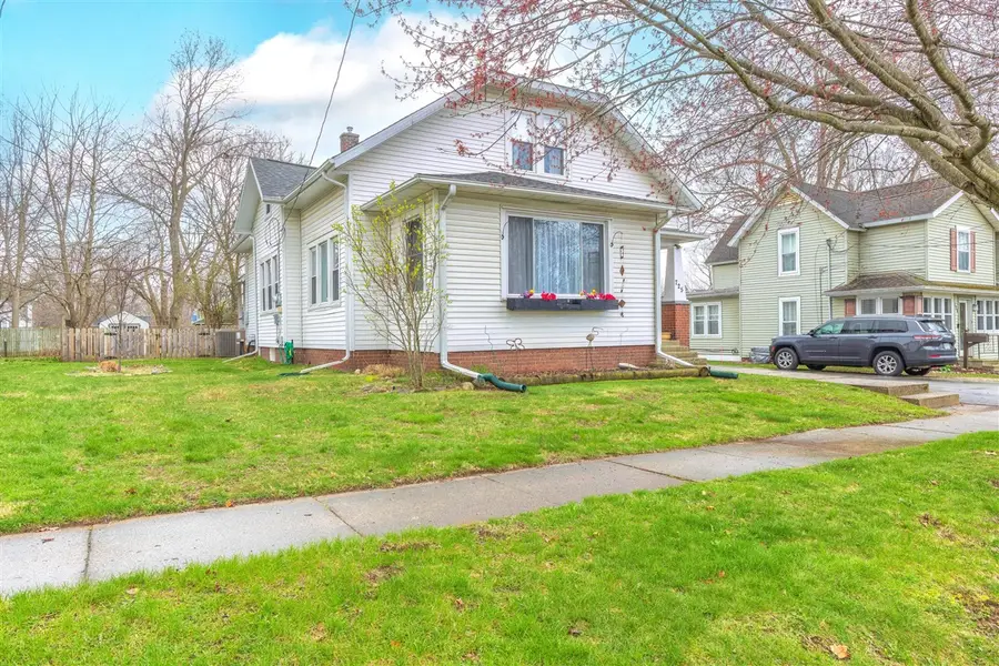 725 W Mansion, Marshall, MI 49068 - #2