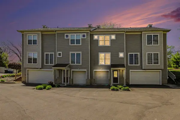 1032 Bluestem, Ann Arbor, MI 48103