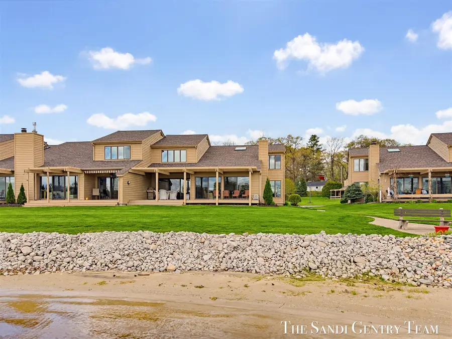 15780 N Prospect Point, Spring Lake, MI 49456 - #3