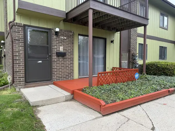 1476 W Chateau Vert, Ypsilanti, MI 48197
