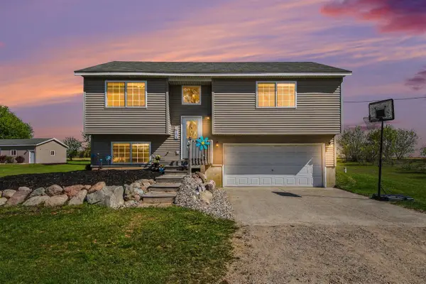 7864 County Farm, Greenville, MI 48838