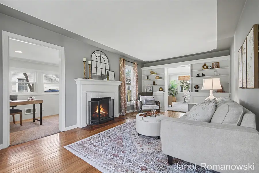 2126 Englewood, Grand Rapids, MI 49506 - #3
