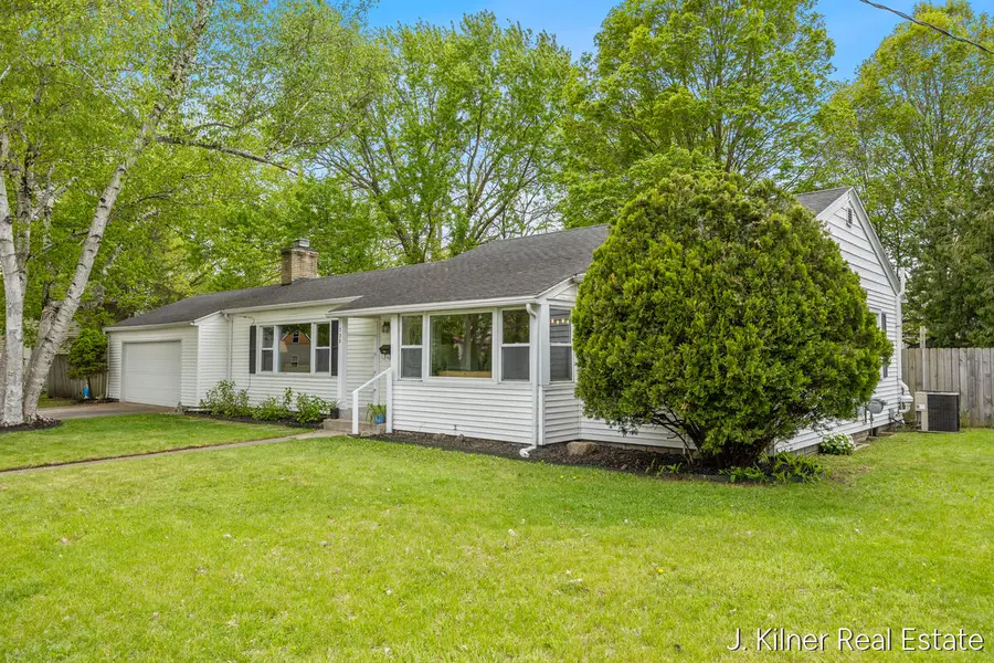 722 N Hudson, Lowell, MI 49331 - #3