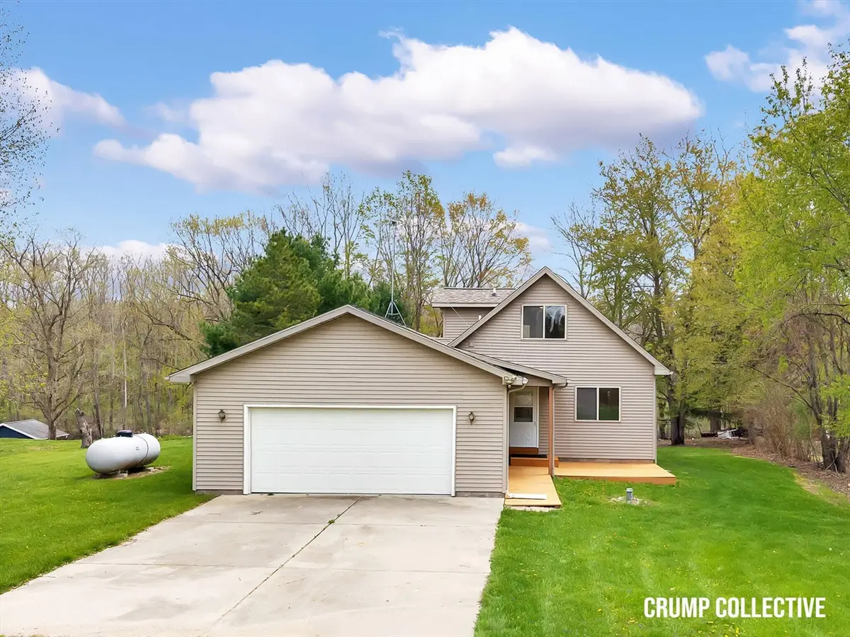9129 Lakeside, Perrinton, MI 48871 - #1