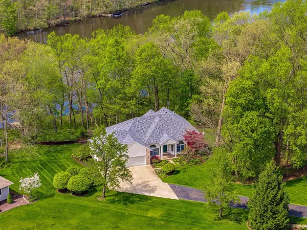 4561 River Pointe, Niles, MI 49120