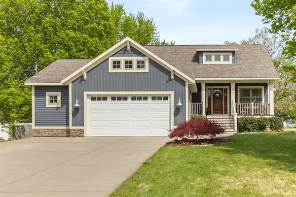 8242 Hearthway, Jenison, MI 49428