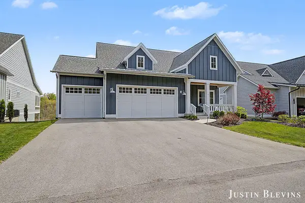 4297 Riverlands, Grand Rapids, MI 49525