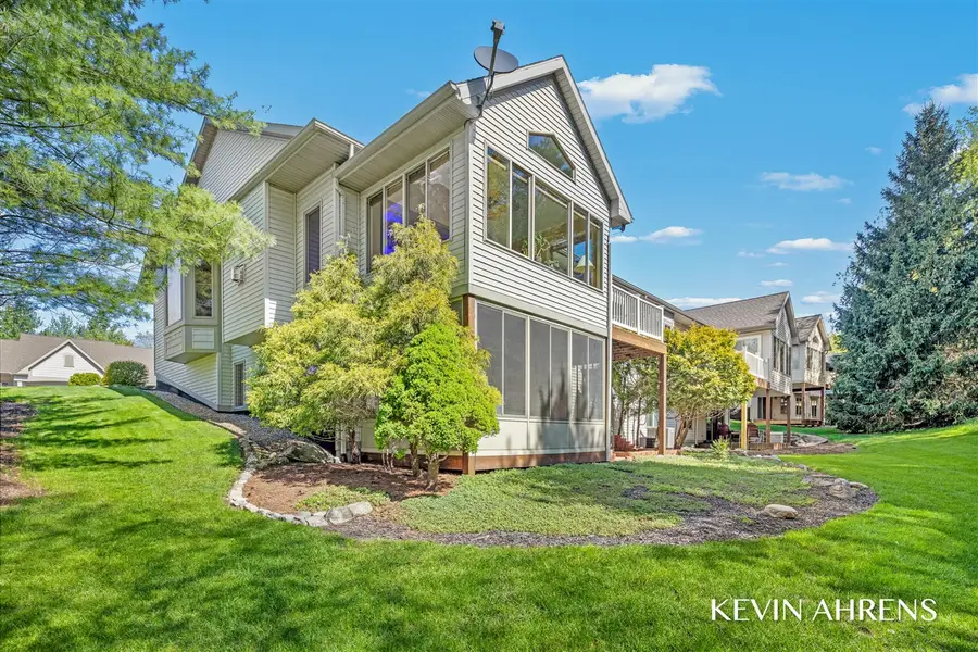 4366 Willow Ln #6, Grand Rapids, MI 49525 - #3