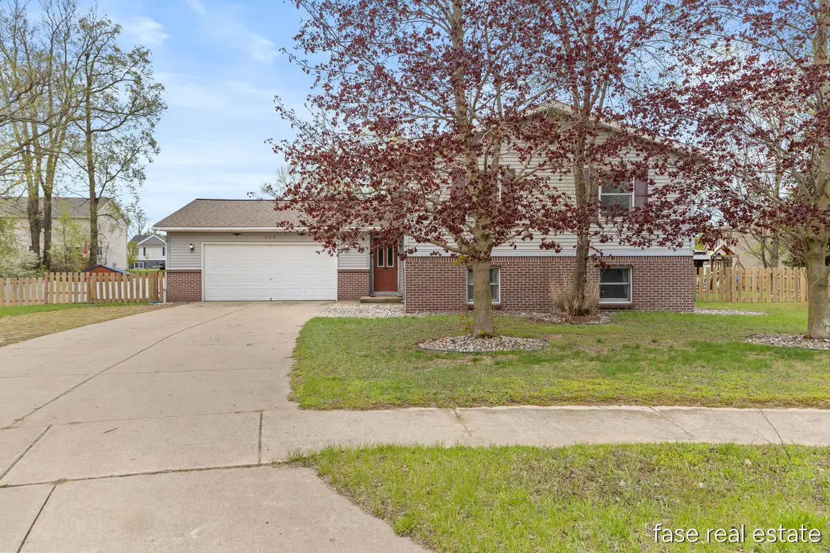 320 Maizie, Sparta, MI 49345 - #1