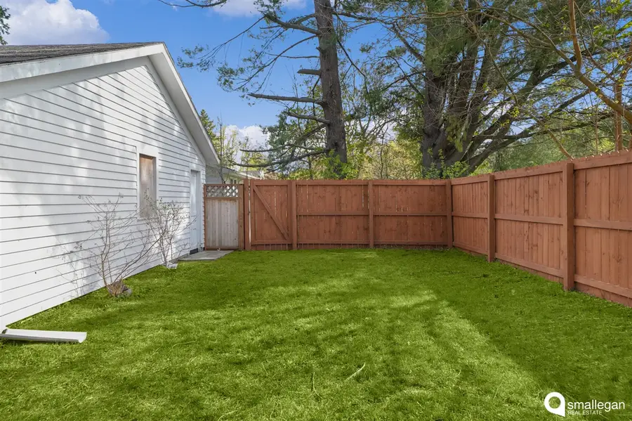 603 W Pere Marquette, Big Rapids, MI 49307 - #2