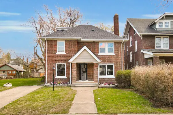 1517 Edison, Detroit, MI 48206