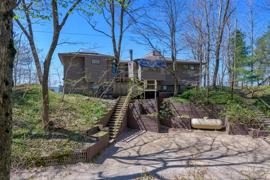 80132 Linden Hills, Covert, MI 49043 - #3