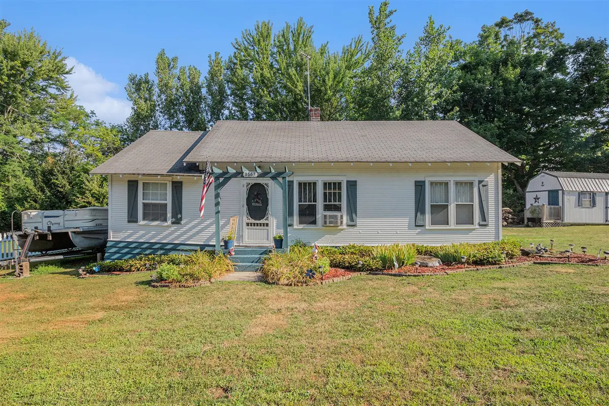 8663 Little Paw Paw, Watervliet, MI 49098 - #1