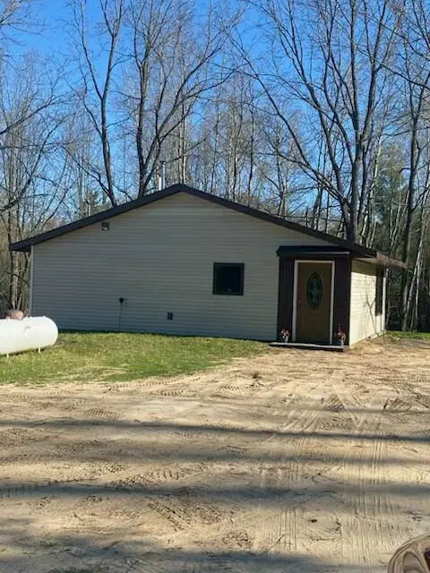 8971 E 64th, Chase, MI 49623