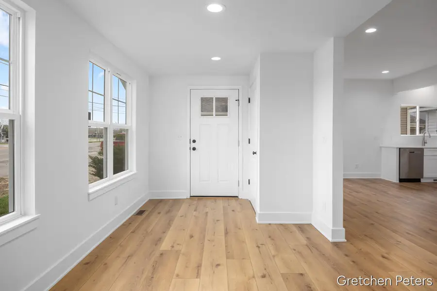 5352 Plainfield, Grand Rapids, MI 49525 - #3