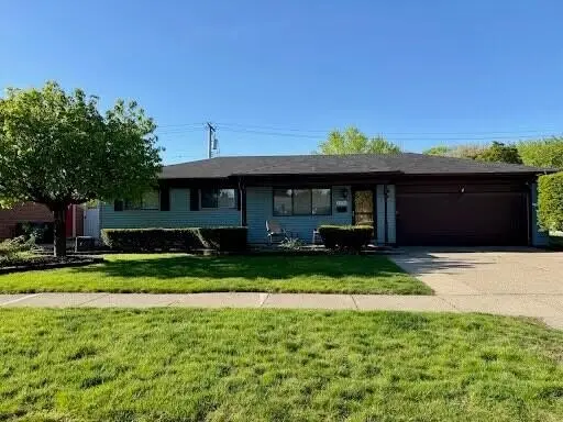 6506 Chirrewa, Westland, MI 48185