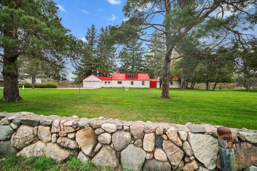 5599 Howard City Edmore, Vestaburg, MI 48891 - #3