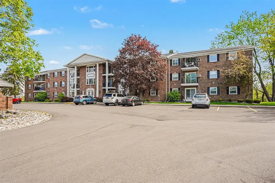 7500 Boulder Bluff #9, Jenison, MI 49428 - #2