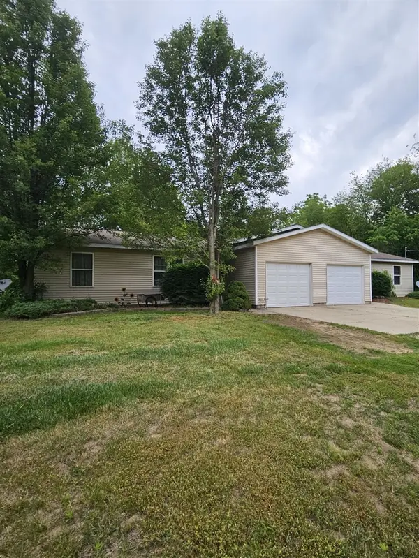 6445 Old Allegan, Saugatuck, MI 49453