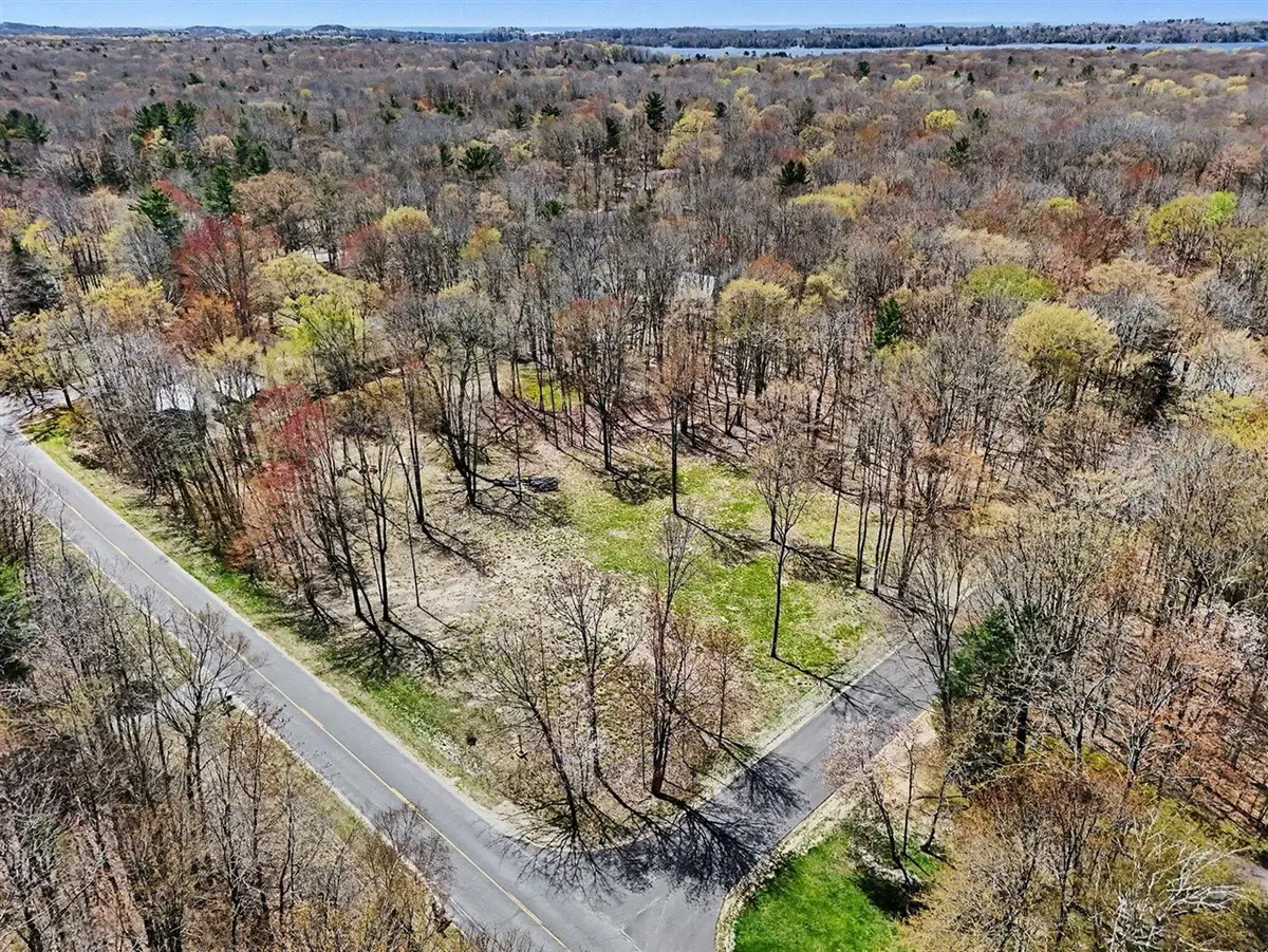 4717 N Lincoln, Ludington, MI 49431 - #1