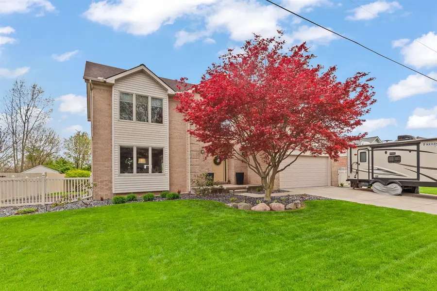 5031 Redwood, Monroe, MI 48161 - #3