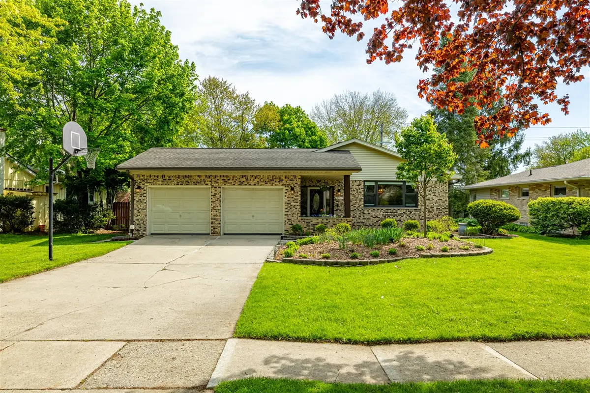 454 Mills, Saline, MI 48176 - #1