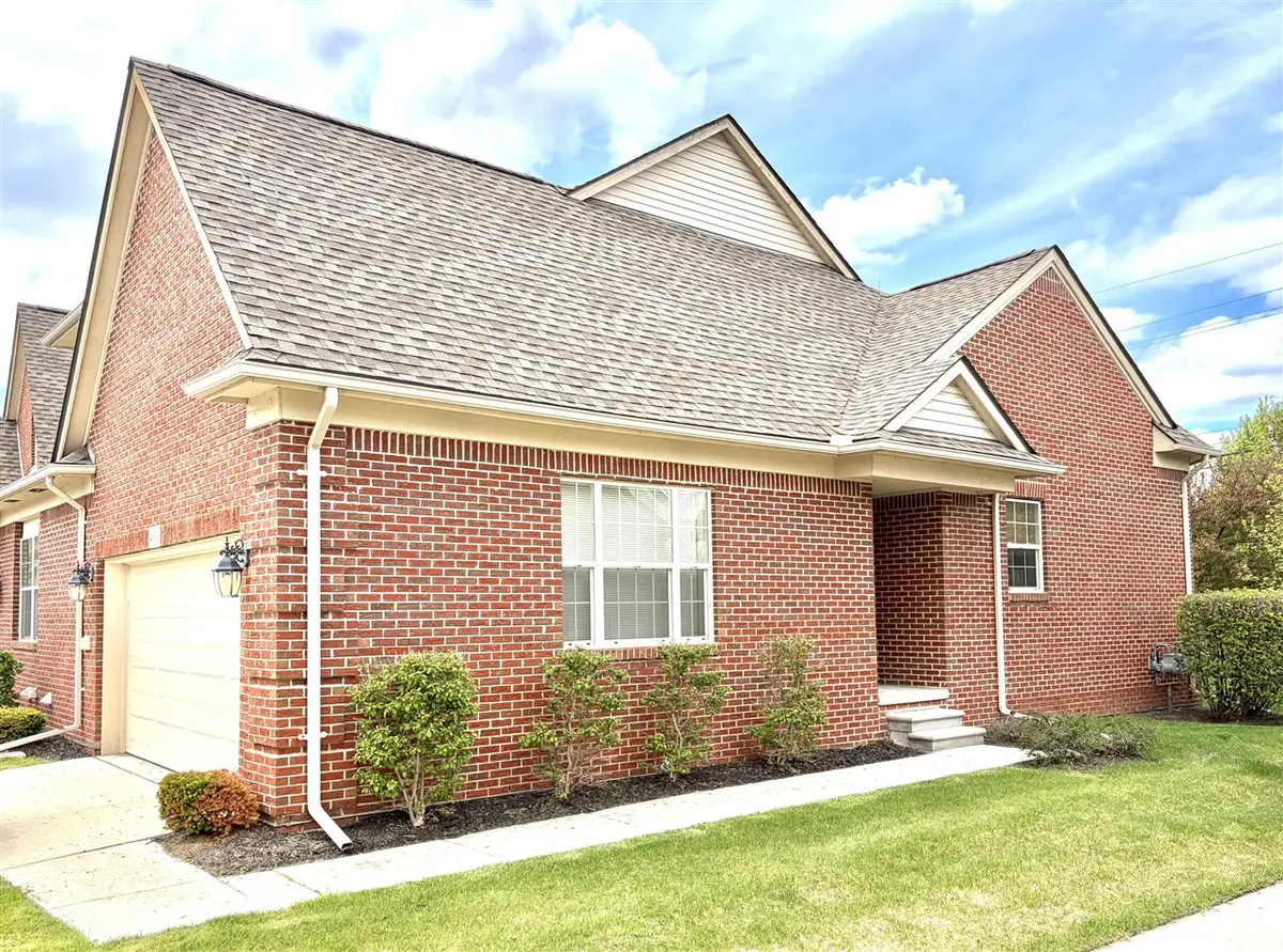 48610 Eastbridge, Canton, MI 48188 - #1