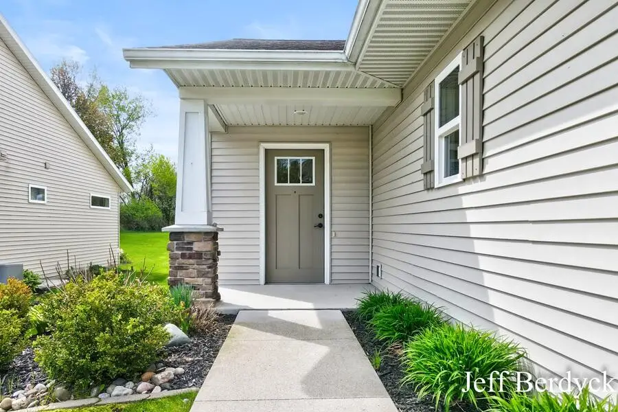 58 Homestead Acres #8, Sparta, MI 49345 - #2