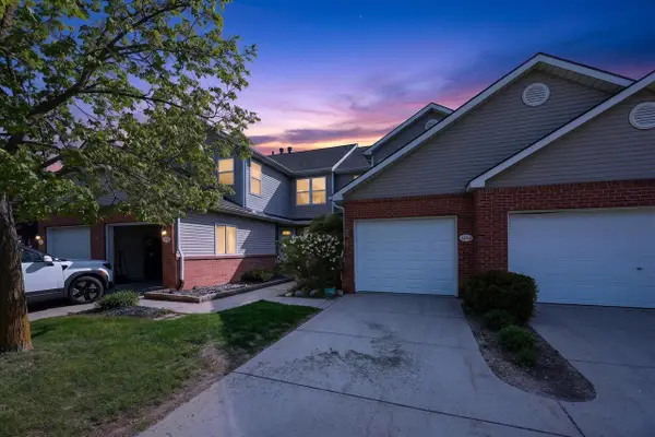 1434 Steeplechase #60, Howell, MI 48843