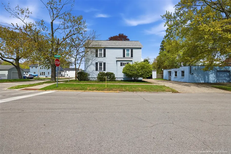 533 Fulton, Grand Haven, MI 49417 - #2
