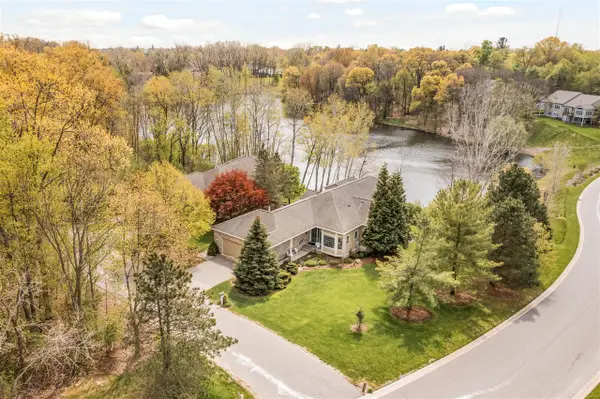 2166 Lamberton Creek #44, Grand Rapids, MI 49505