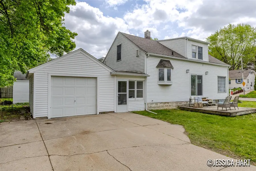 851 Hollywood, Grand Rapids, MI 49505 - #2