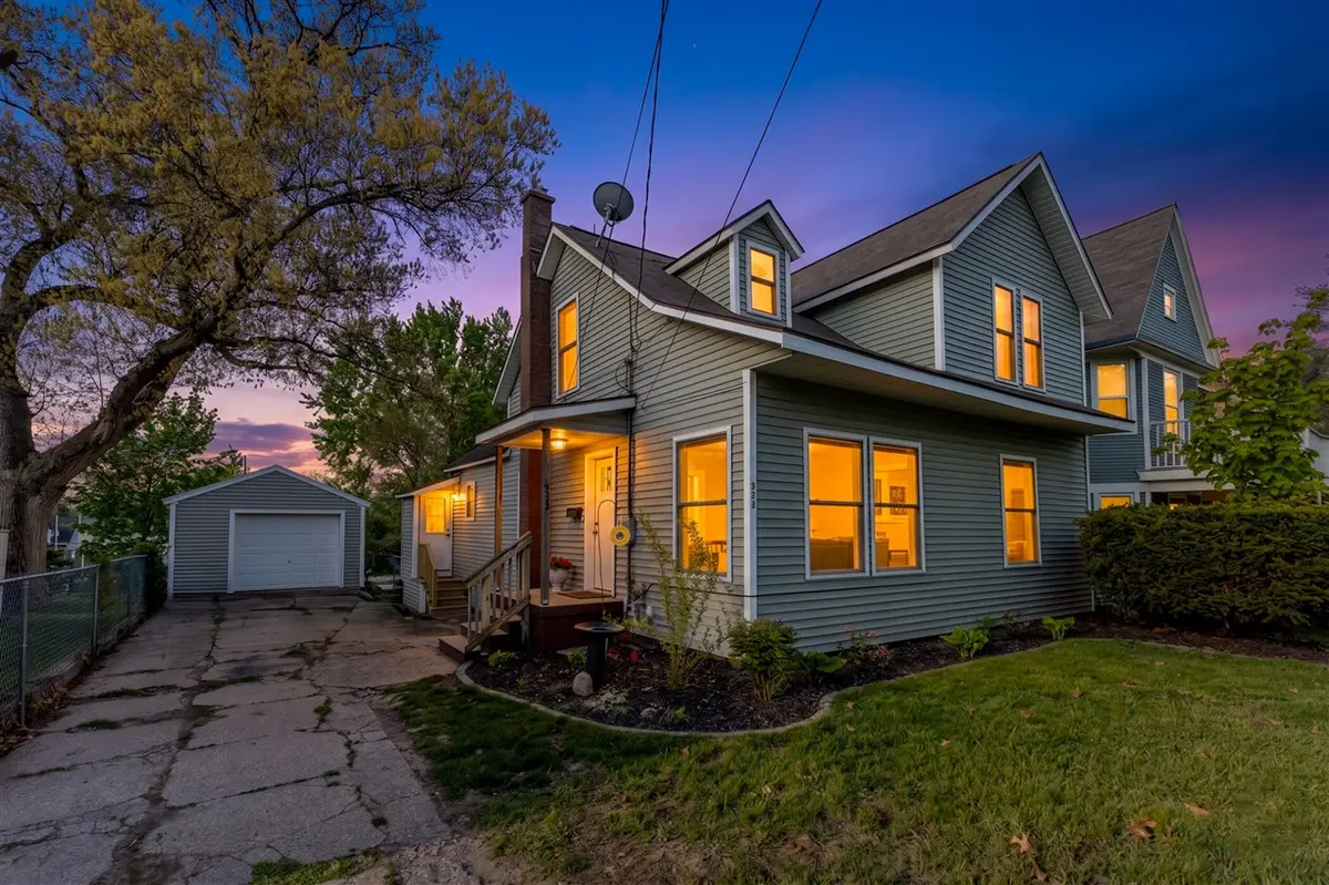 832 Sigsbee, Grand Rapids, MI 49506 - #1