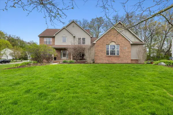 9783 Viewcrest, Howell, MI 48843