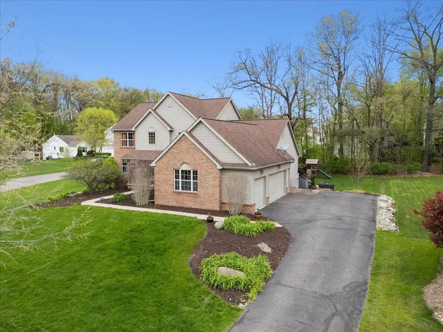 9783 Viewcrest, Howell, MI 48843 - #3