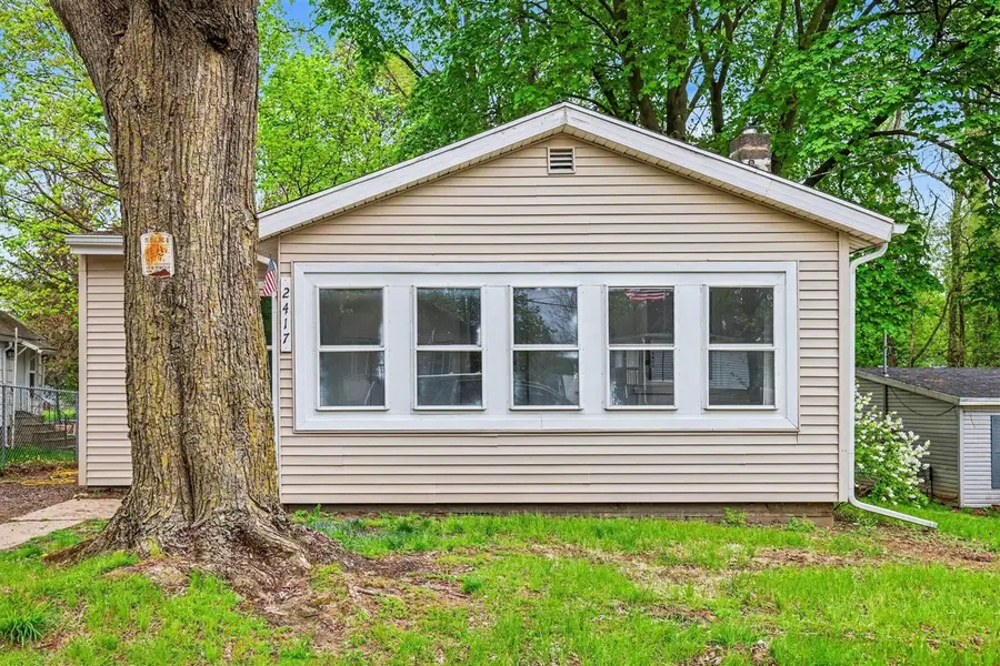 2417 Crest, Jackson, MI 49203 - #2