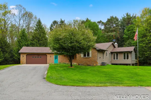 374 137th, Wayland, MI 49348